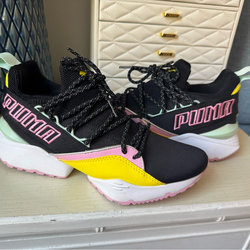 Puma Black and Pink Pastel Sneakers Sz 8 Great Condition Worn Once
